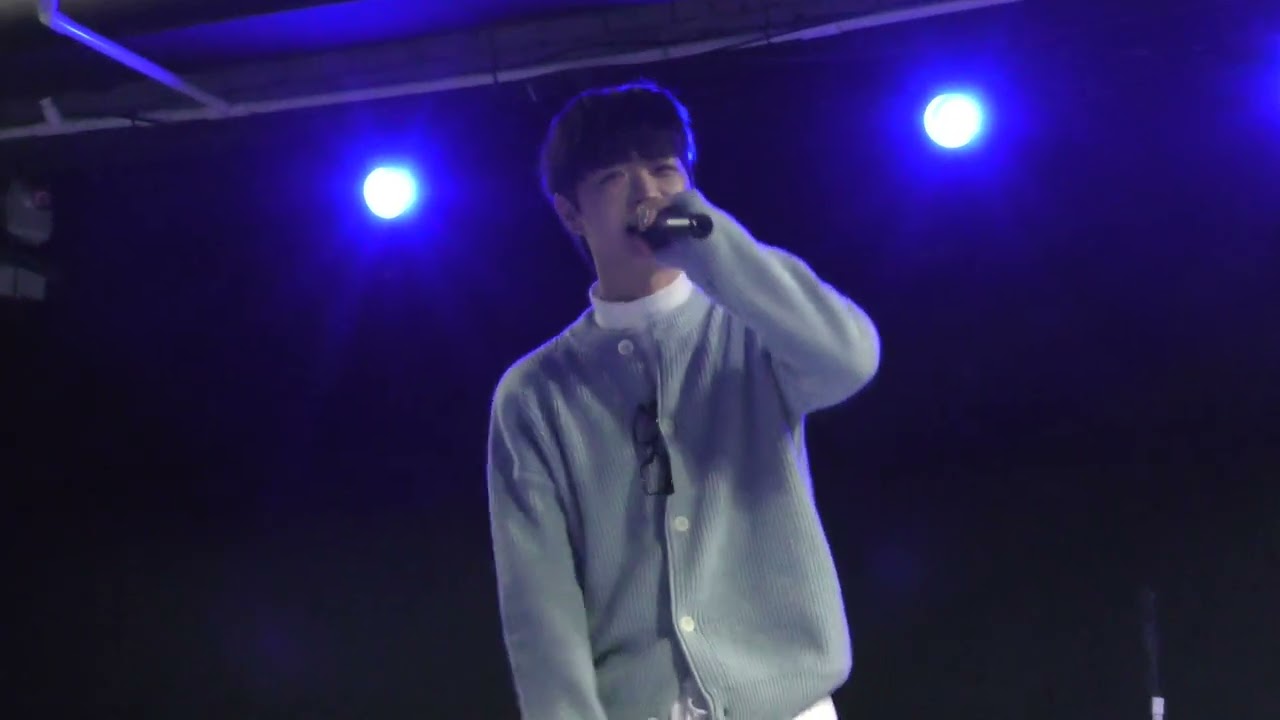 260201 Korean kpop performance team M_OCEAN (모션) Hongdae Indoor Busking