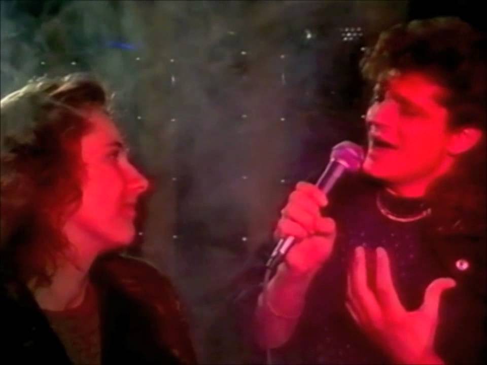 Magnet - Poljubi me nežno (Official Music Video 1991)
