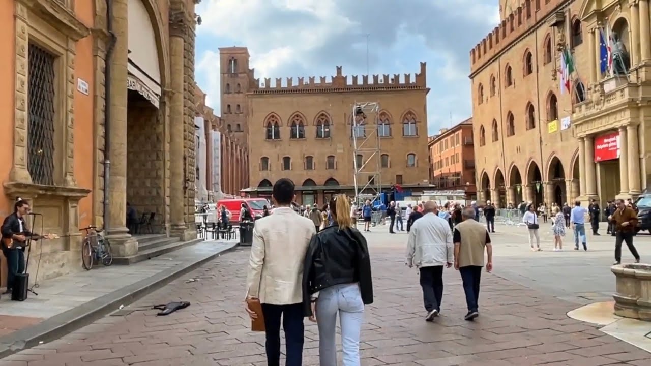 Bologna walking