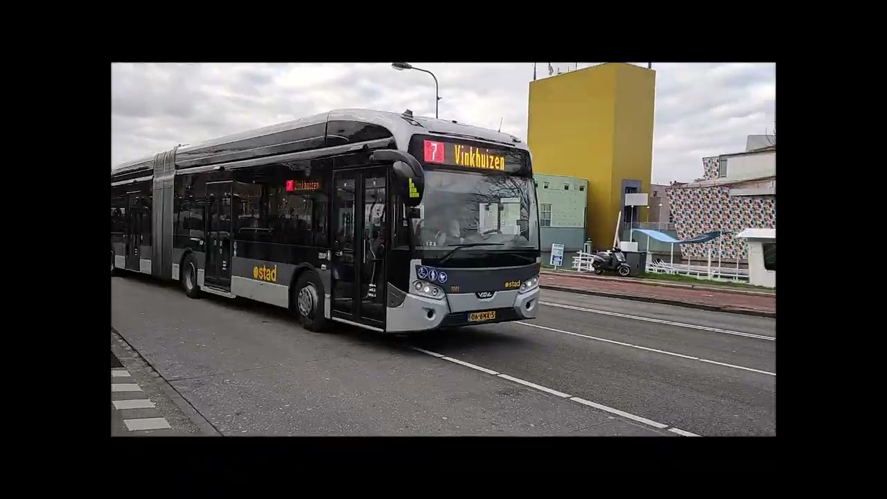 Bussen op Hoofdstation Groningen 21 11 2022