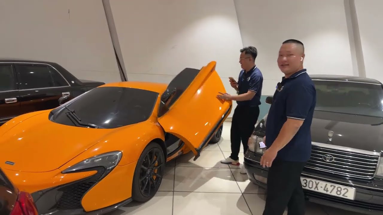 SIÊU THỊ Ô TÔ HÀ NỘI 389 đang phát trực tiếp!