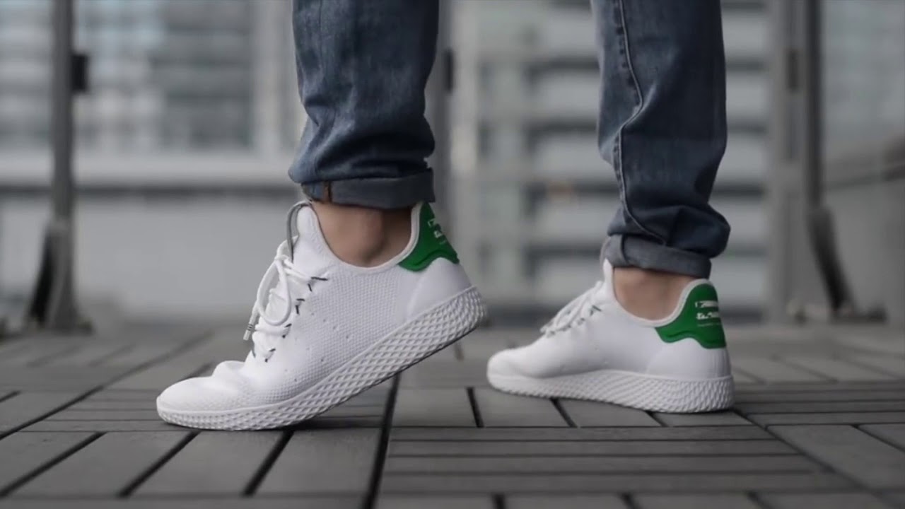 Кроссовки Adidas Tennis Hu x Pharrell Williams On Feet
