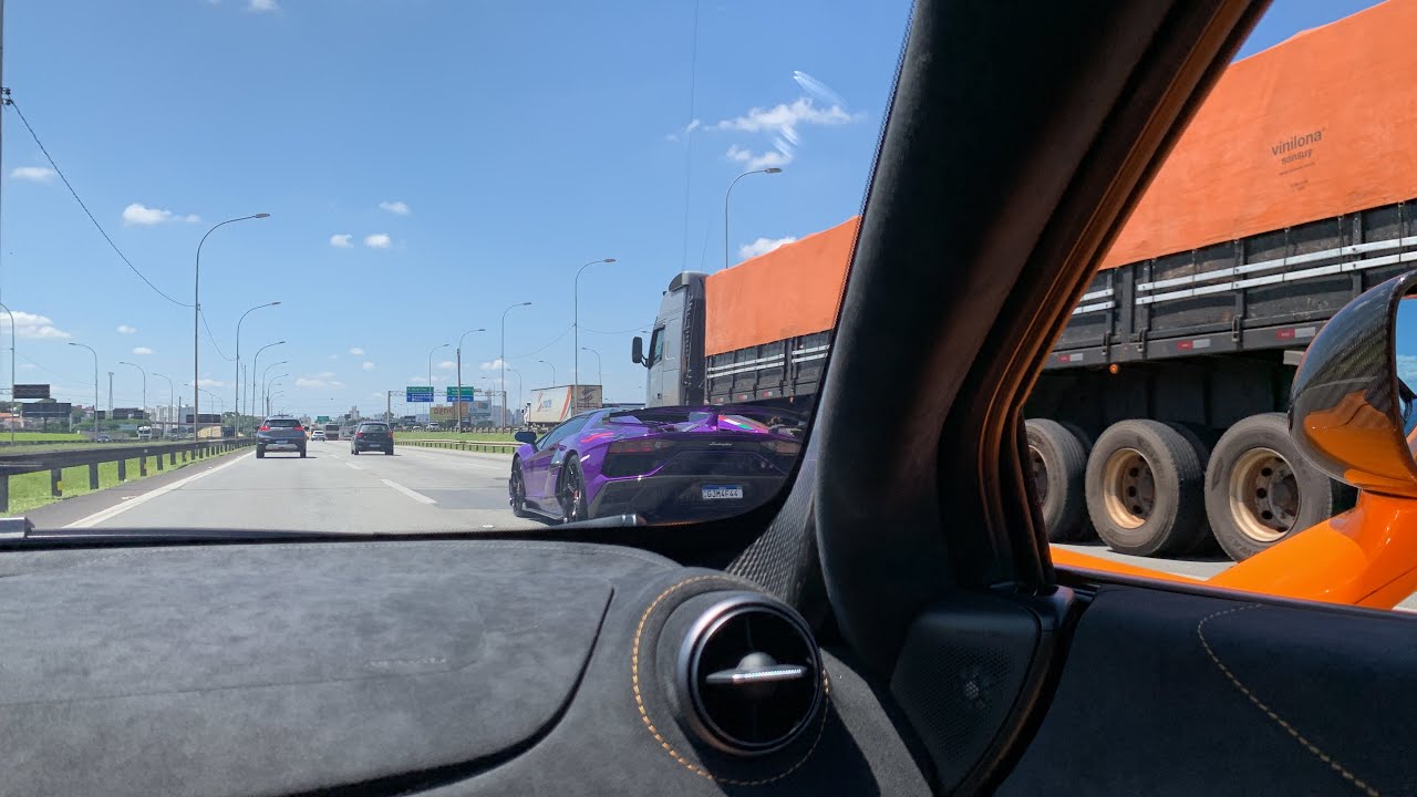 Mclaren 765LT e Lamborghini Aventador SVJ Roadster Acelerando pelas ruas do Brasil *João Vilkas*