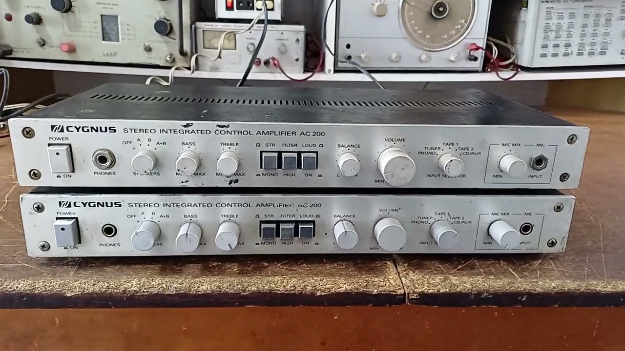 Conserto Duplo: Amplificador Cygnus AC200 (1987)