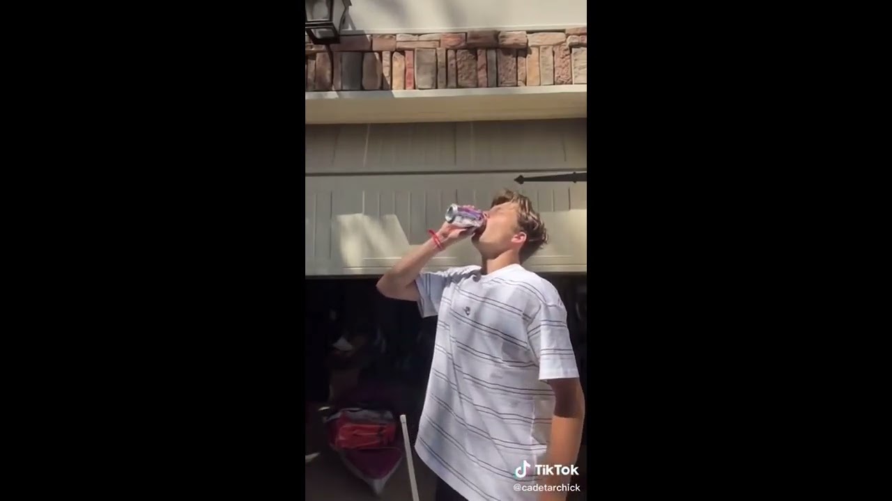 Man runs into Garage door￼ While attempting sparkling water challenge￼