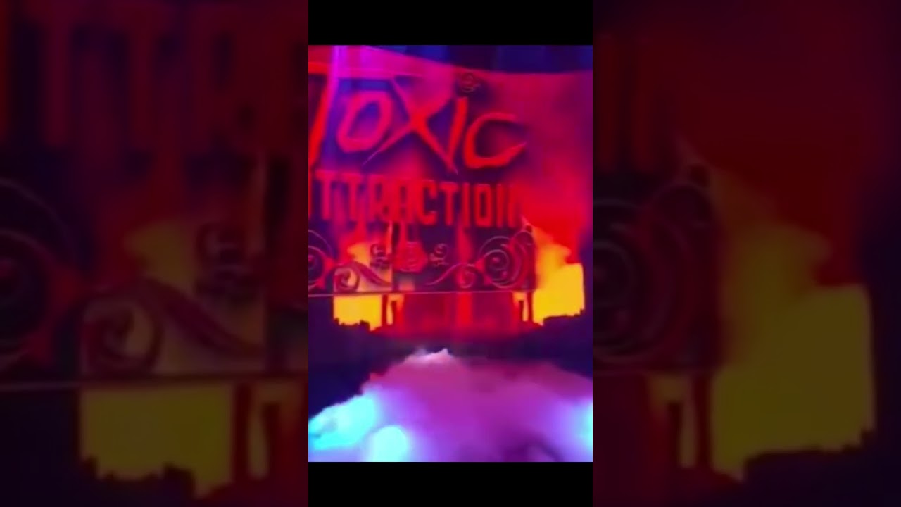Toxic Attraction DEBUT ON Smackdown 🔥🔥