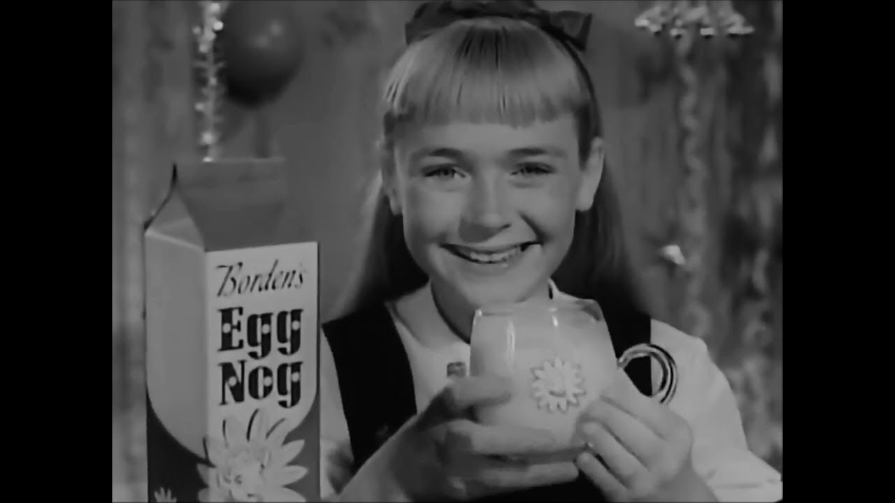 Bordens Egg Nog Elsie's Holiday Party 1950's TV Christmas Commercial HD