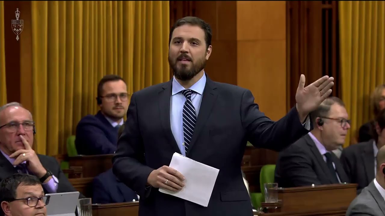 How do the Liberals expect farmers to pay the carbon tax?