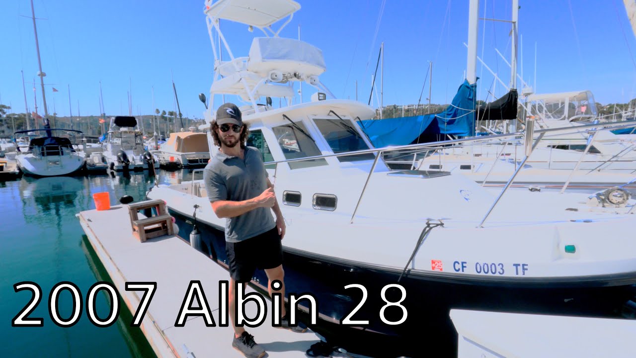 Incredible Albin 28 Fishing Boat (custom tower dual controls)