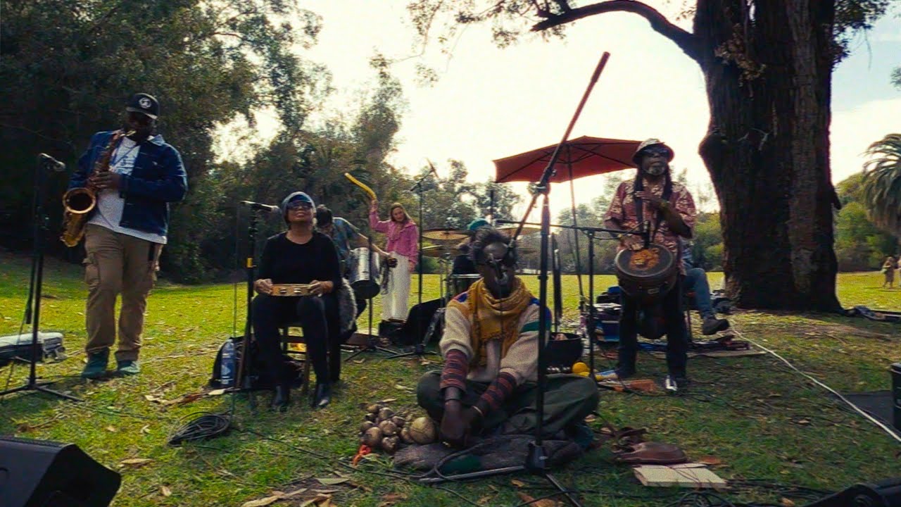 Carlos Niño & Friends feat. Saul Williams - Elysian Invocation (official video)