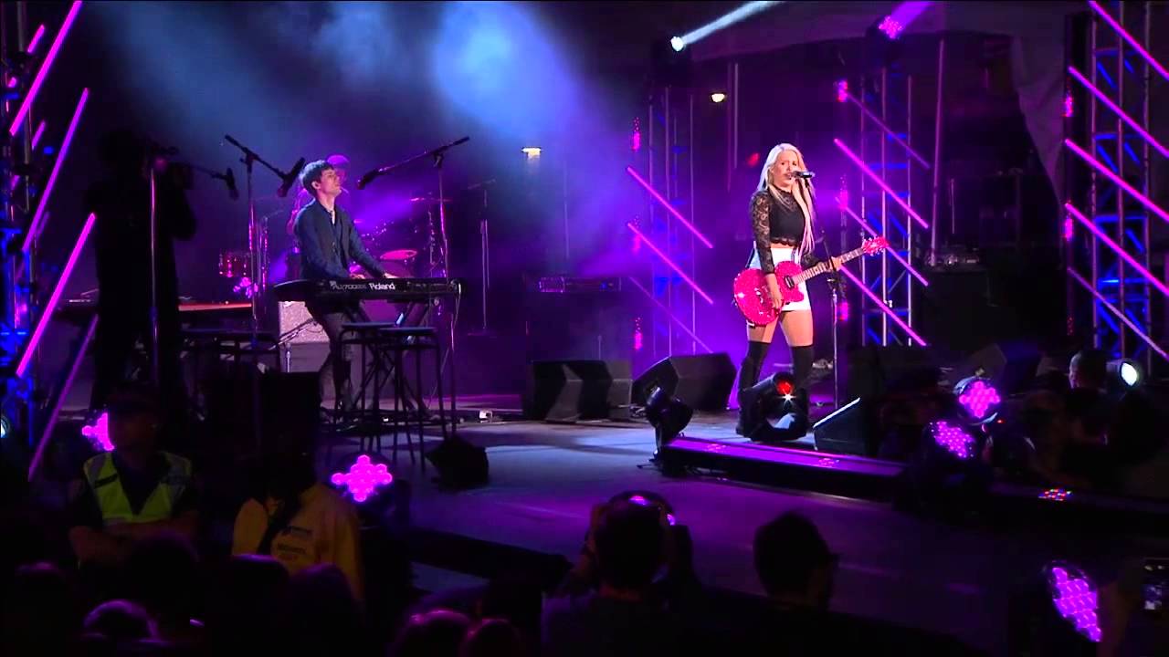 Kurt Hugo Schneider and Macy Kate @ YouTube FanFest Toronto 2015