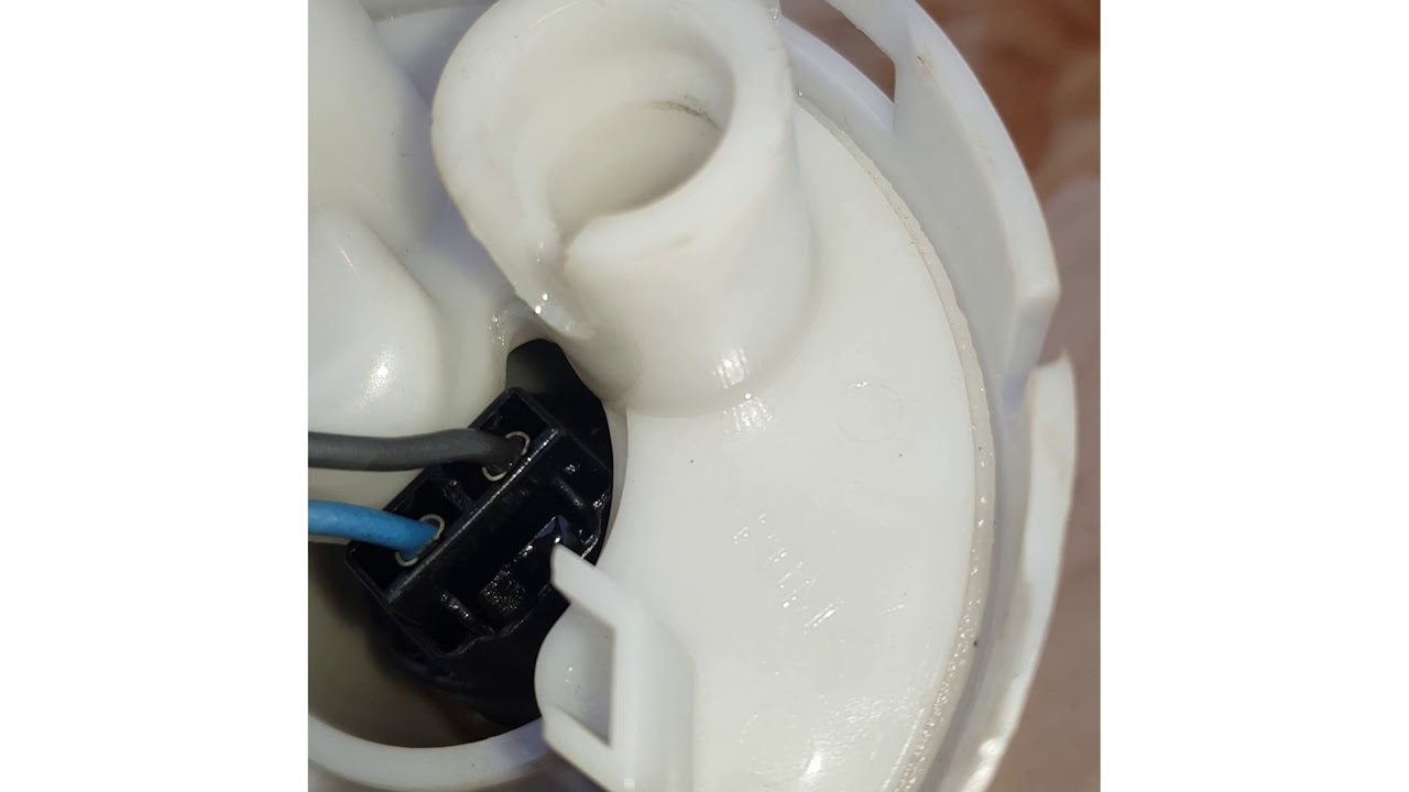 Замена топливного фильтра Mitsubishi colt plus z23w