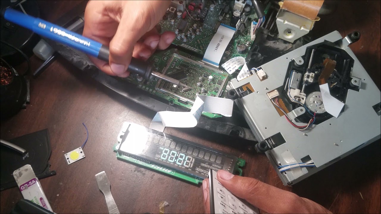 Bose AWRCC1 2 wont turns on test the capacitors in the board