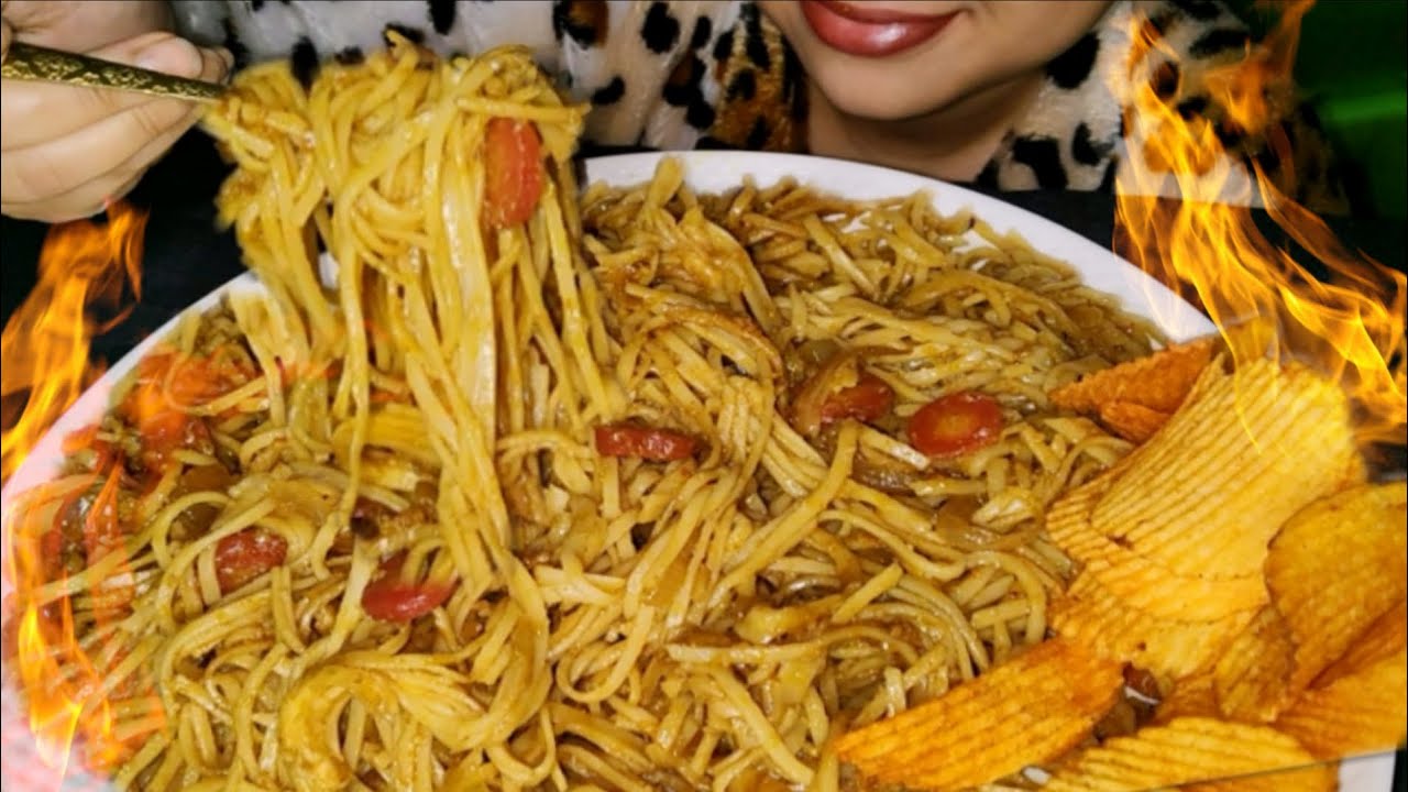 SPICY 🔥 NOODLES 🔥🤤 WITH CHIPS 😊#mukbang #noodles #food #video #youtube #odisha #indian