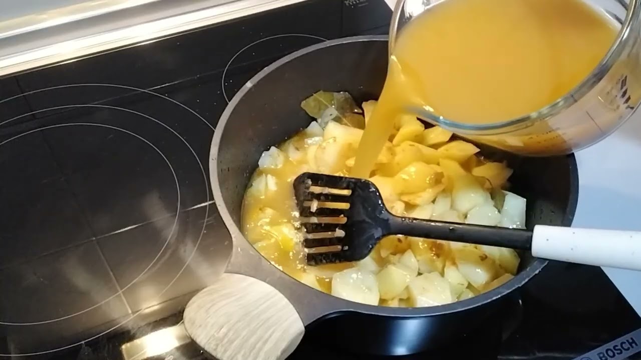 Merluza con patatas 🥔 al Azafrán 