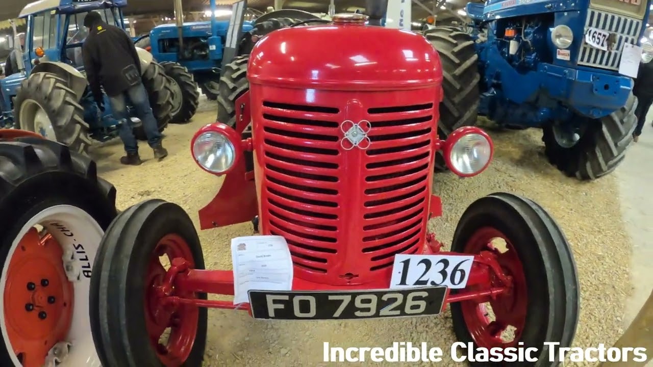 1954 David Brown 25D 2.5 Litre 4-Cyl Diesel Tractor (32 HP)