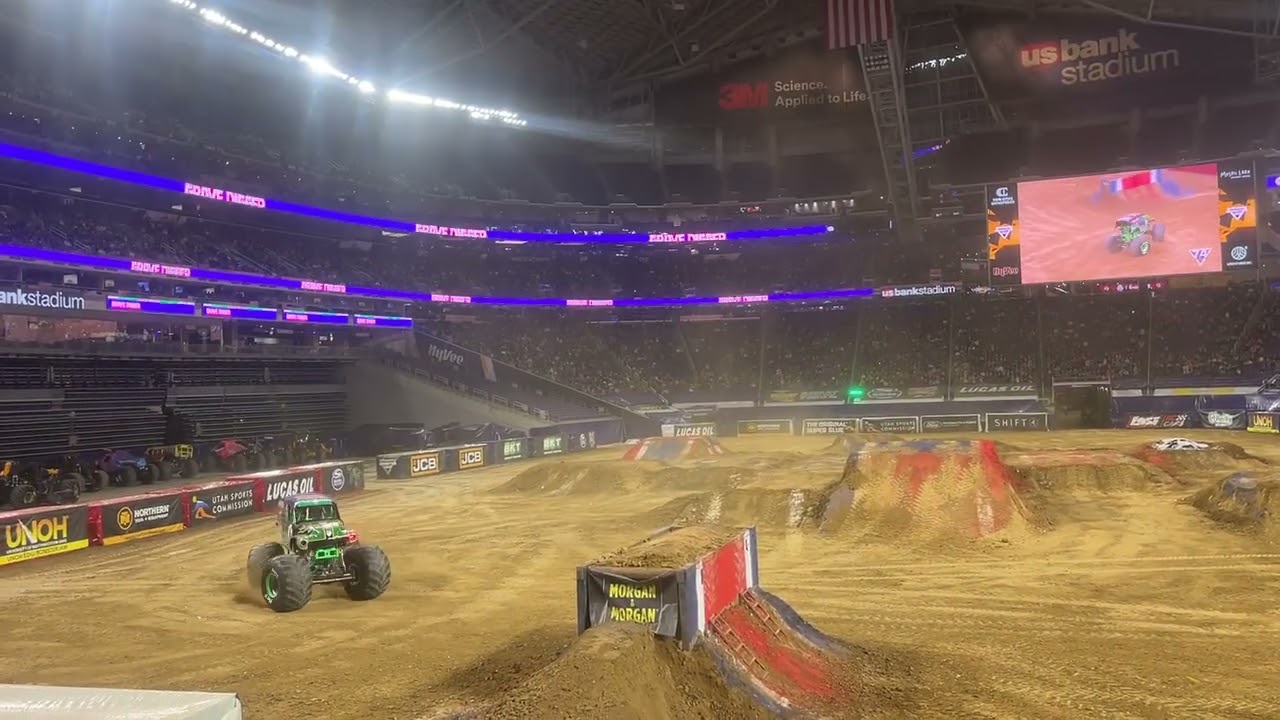 Grave Digger Freestyle Monster Jam Minneapolis 2026 Show 1