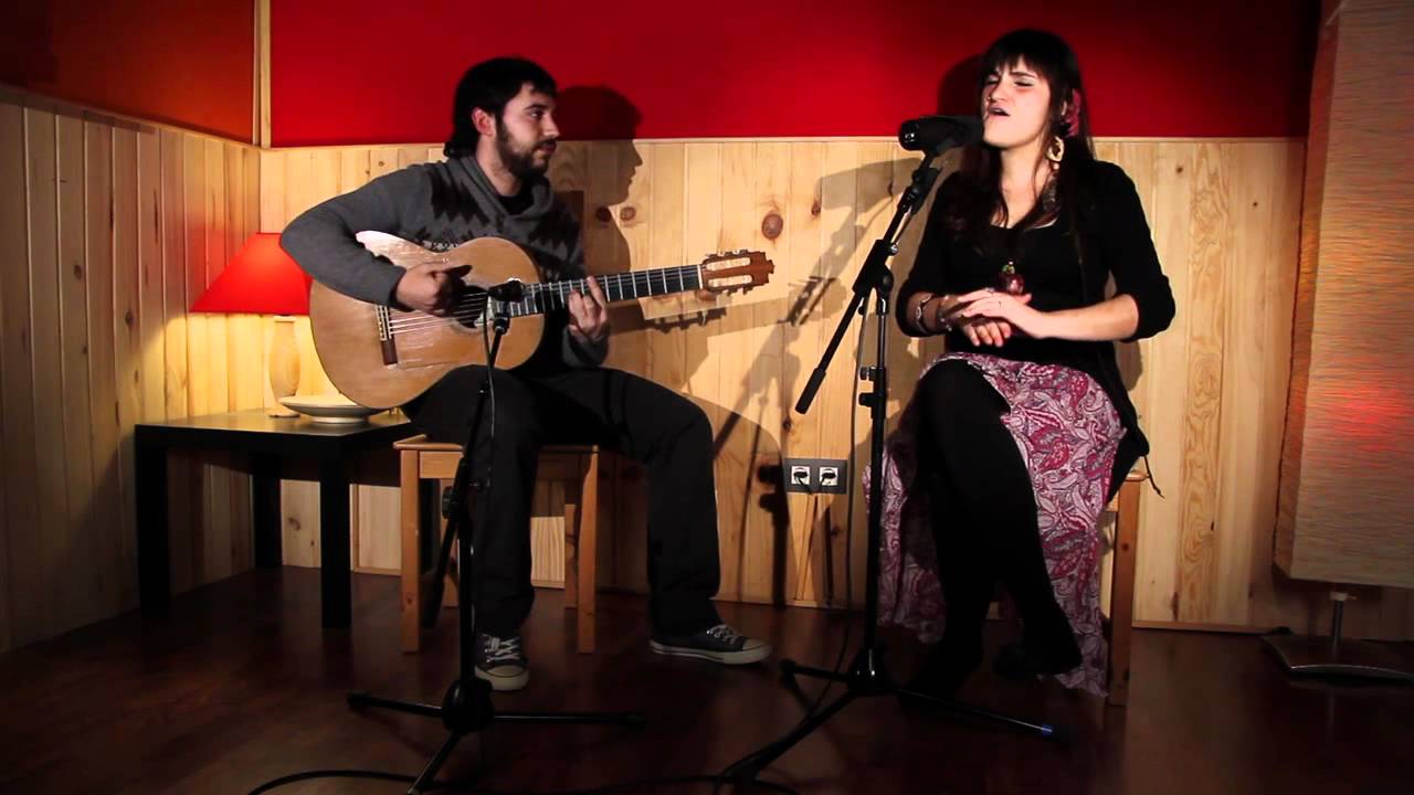 ROZAL&Eacute;N - SALTAN CHISPAS (versi&oacute;n ac&uacute;stica)