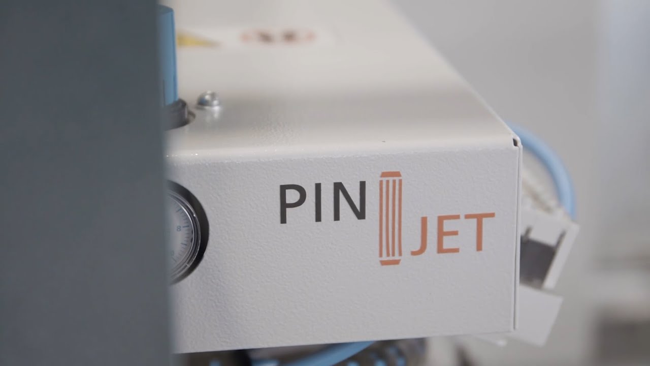 Centre de perçage & fraisage CNC EVOLUTION 7402 PinJet avec goujonnage entièrement automatique