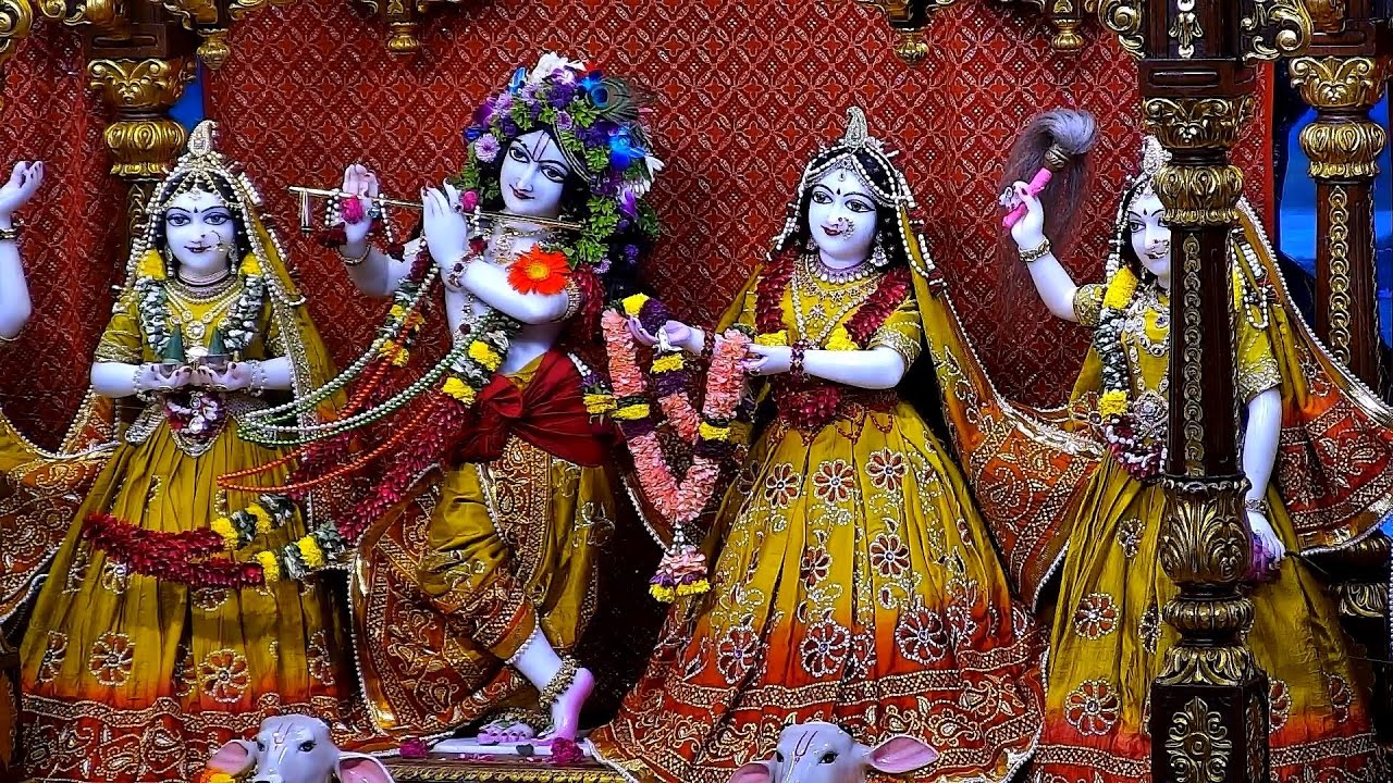 23rd Jan. '26 | Sringar Aarti Darshan | Sri Sri Radha Gopinath Mandir | ISKCON Chowpatty Mumbai.