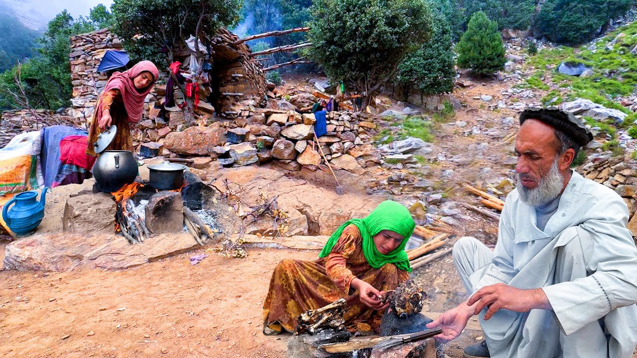 An Unbreakable 83-Year-Old Grandpa in Complete Isolation 🏡 | Living a Simple Life in the Mountains 
