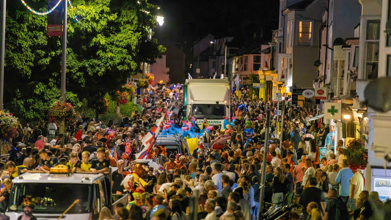 Dawlish Celebrates Carnival Parade 2024