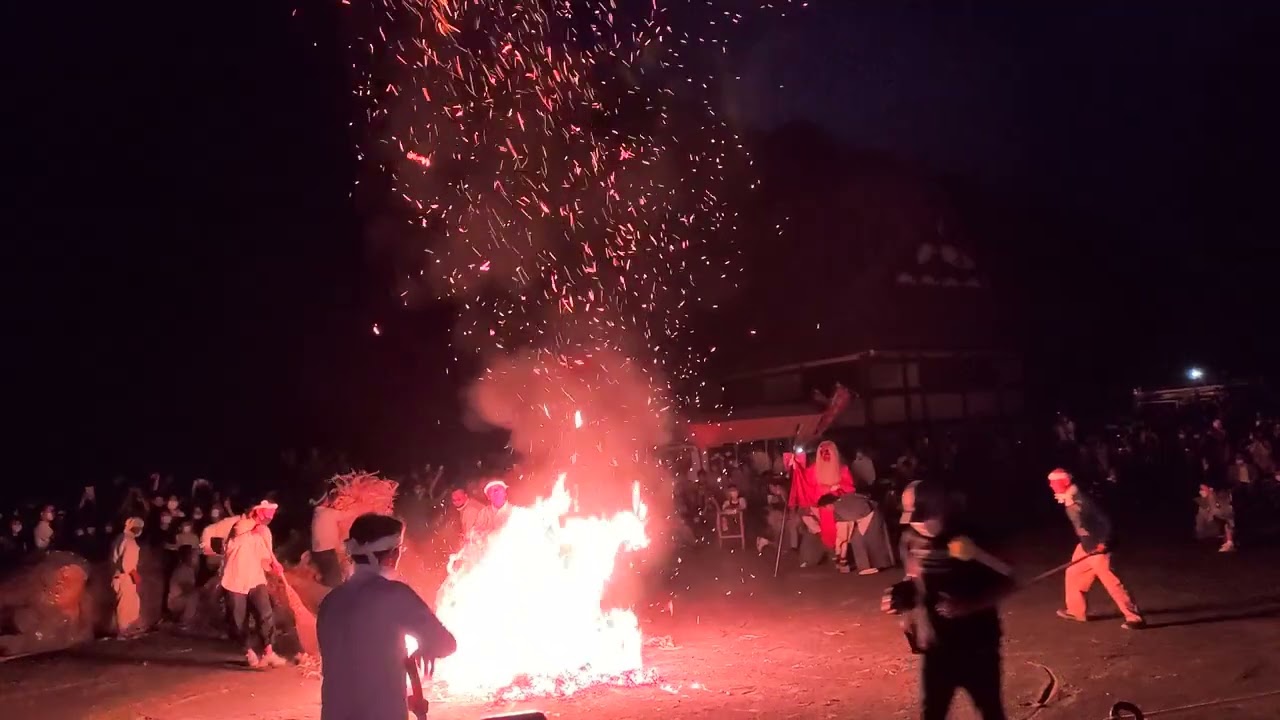 三年振りの天狗の火渡り:古平町琴平神社例大祭(令和4年7月9日)