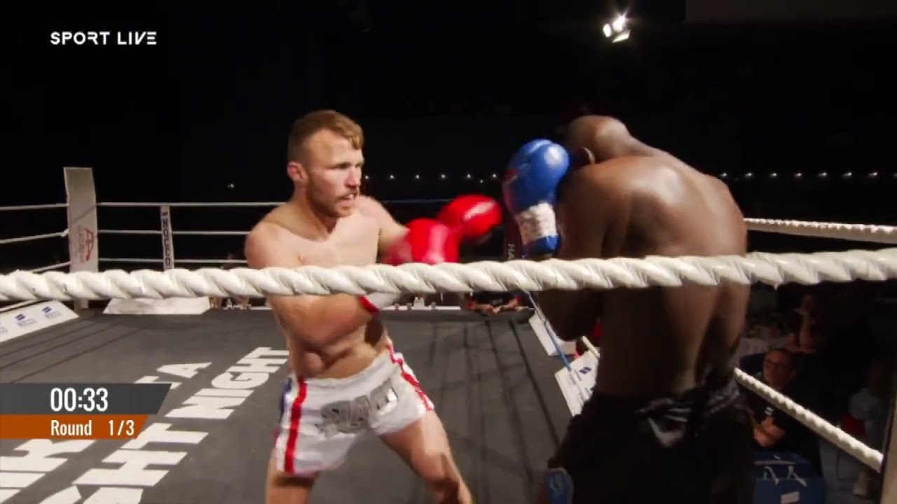 Frederik Winther  DK  VS  Muacir Fernando  Portugal  - Mikenta Fight Night 30. April 2022