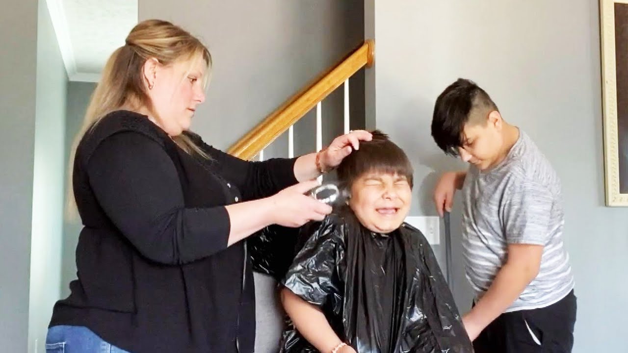 90 Day Fiance: Self-Quarantined: Watch Anna's Major Haircut FAIL! (Exclusive)