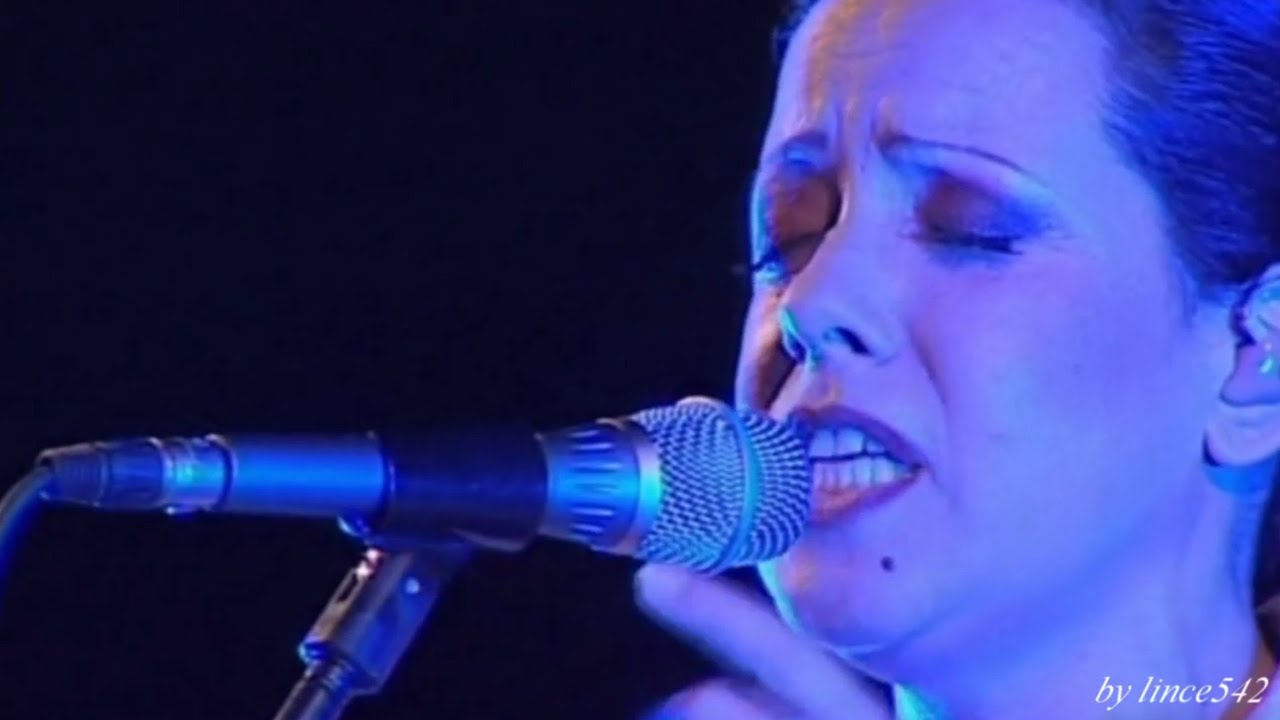 Antonella Ruggiero -" Panis Angelicus" live
