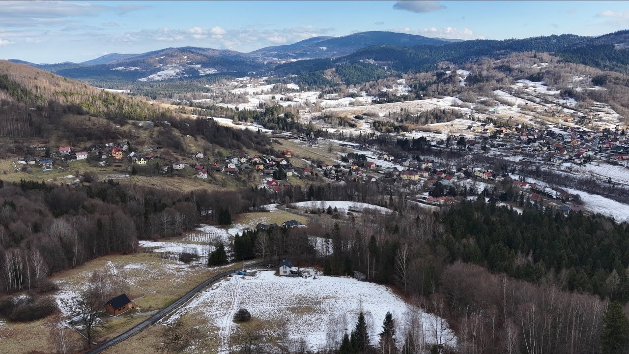 Jeleśnia Janiki — działka 13,5 ara z dojazdem drogą asfaltową blisko stoków narciarskich