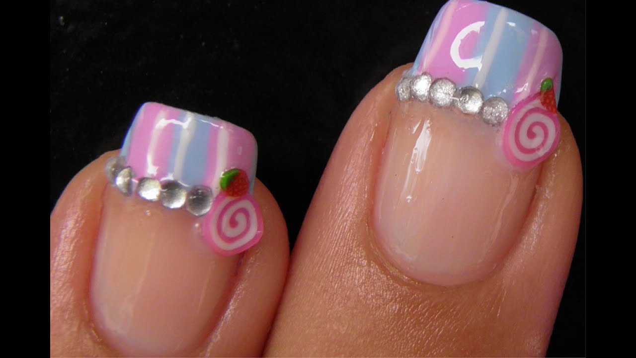 Vintage Strawberry nail art tutorial