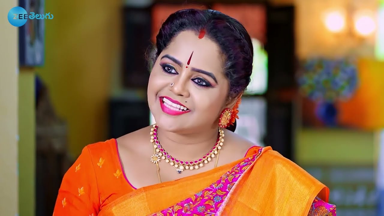 Inti Guttu - ఇంటి గుట్టు - Telugu Serial - EP - 415 - Meena Vasu, Nisha Gowda - Zee Telugu