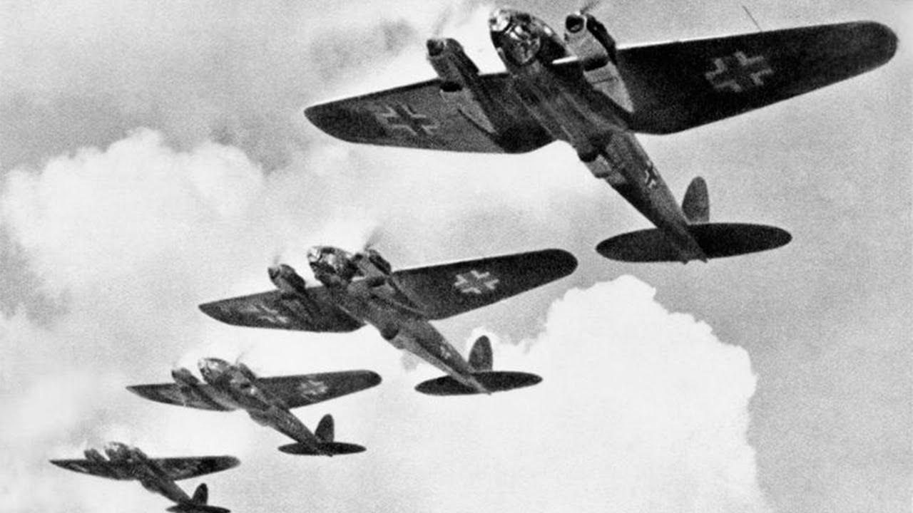 A German Ace With 11 Kills Hunted Him… What Happened Next Rewrote the Fighter Manual