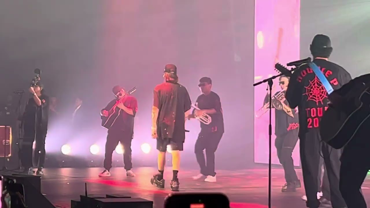 PESO PLUMA POLVO RUEDAS Y CRISTAL AUDITORIO TELMEX GUADALAJARA JALISCO 17 06 2023