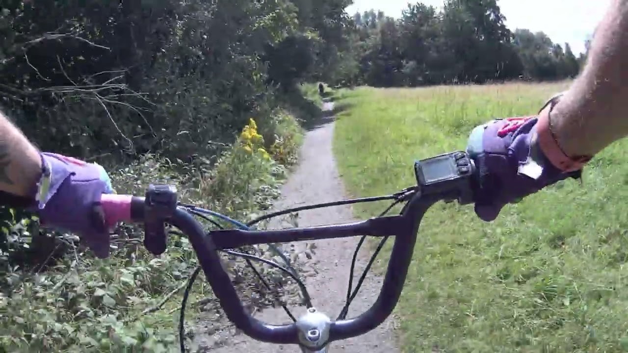 Its Nice To Ride Your Ebike On A Summers Day / KuKirin V1 PRO UK