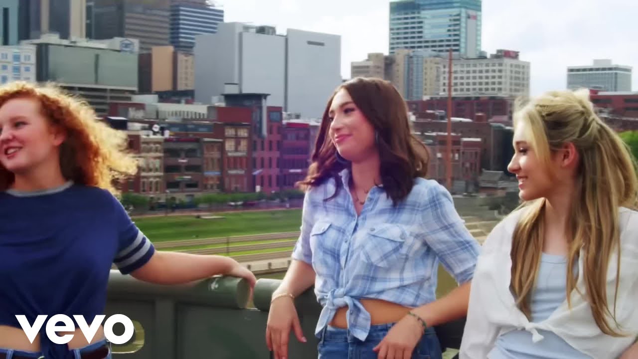 Janie Kogan - NO WAY OUT (Official Music Video)