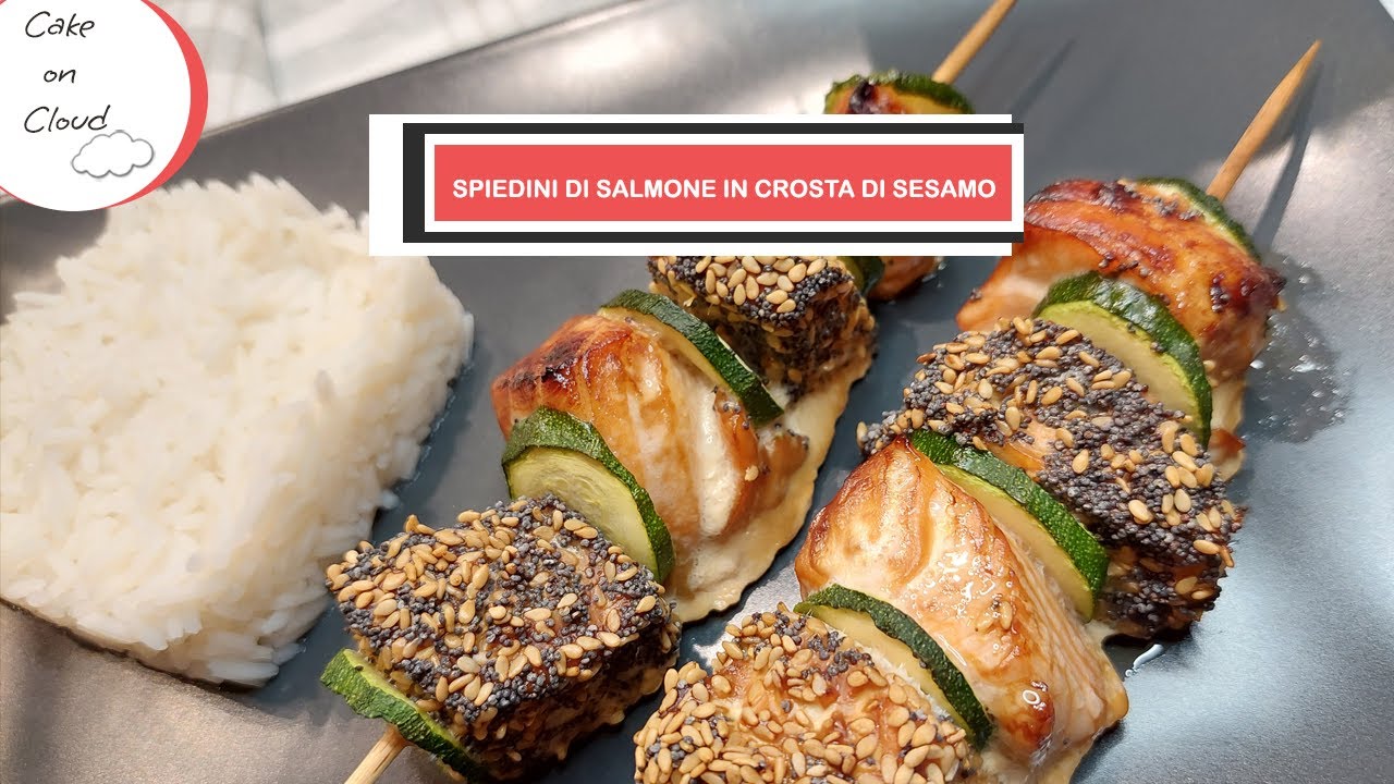 Spiedini di salmone in crosta di sesamo