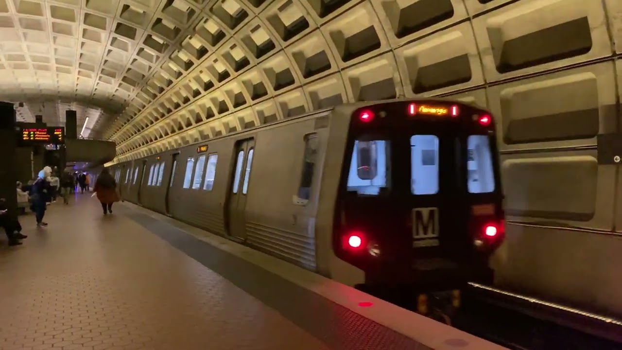 WMATA Washington Metrorail Blue, Orange, & Silver Line Trains @ Foggy Bottom / GWU (3/20/24)