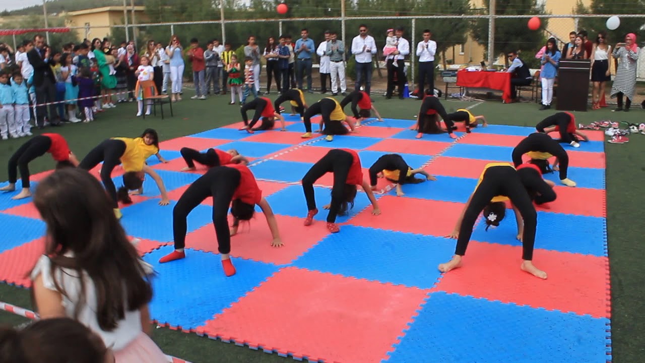 JİMNASTİK GÖSTERİSİ