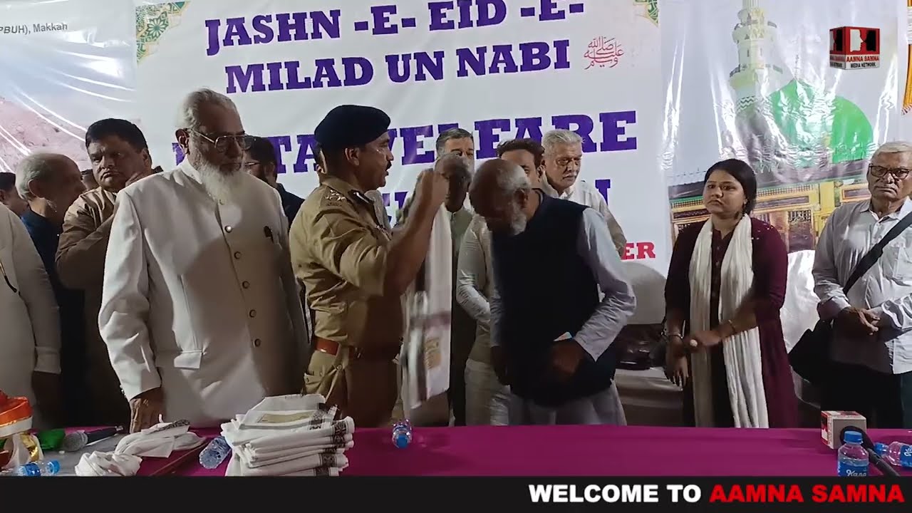 Aamna Samna Media Network was Honoured with the award By the hands of IPS Shri Dilip Sawant, Addl.CP