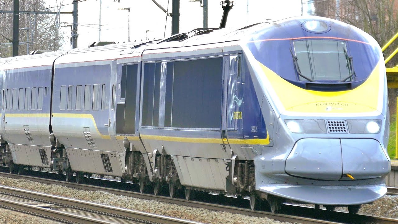 Trains at Buizingen & Ruisbroek Station