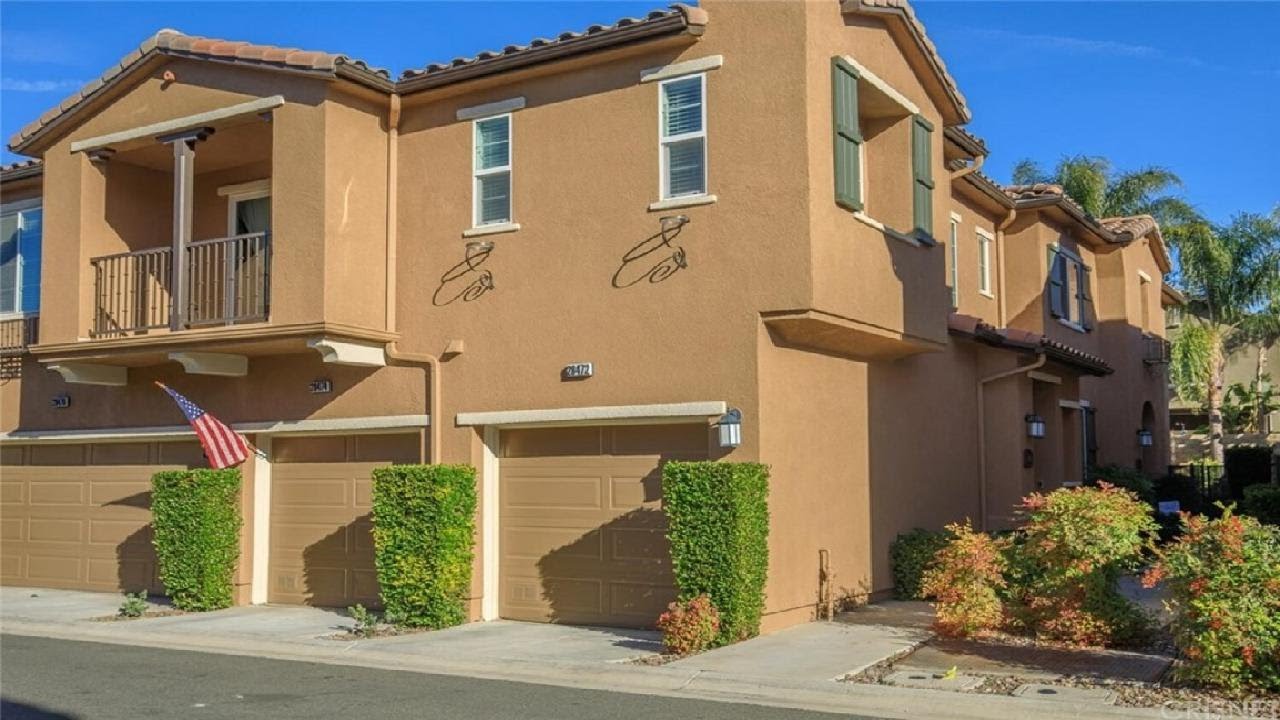 28472 Santa Rosa Lane, Saugus, CA Presented by Lauren Witz Greber.