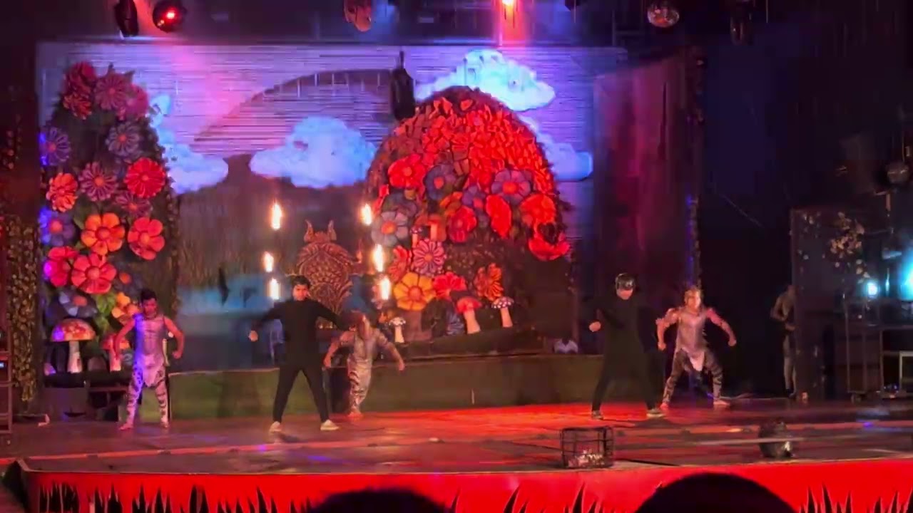 Gloria Fantasy Land Show