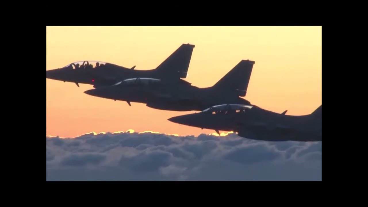 South Korean FA-50 sunrise flight