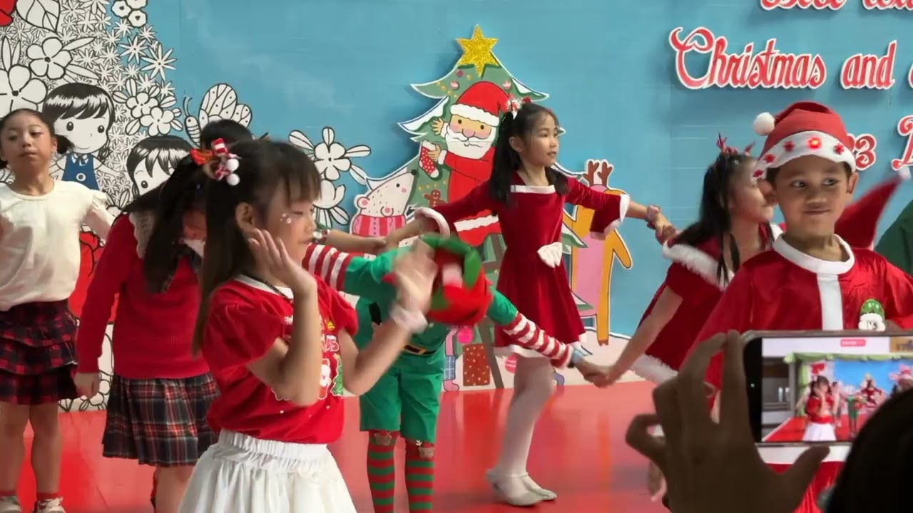 เต้นงานคริสต์มาสที่โรงเรียน _23 Dec 2025