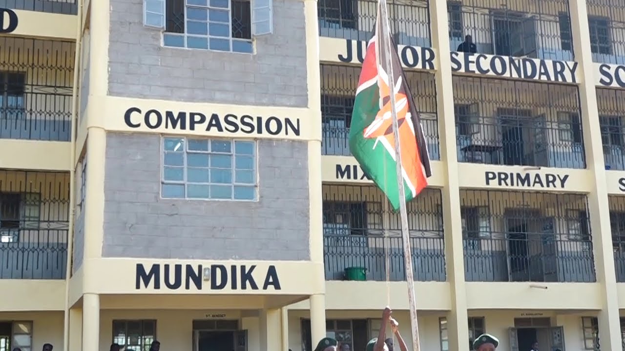 Our Lady of Grace & Compassion, Mundika