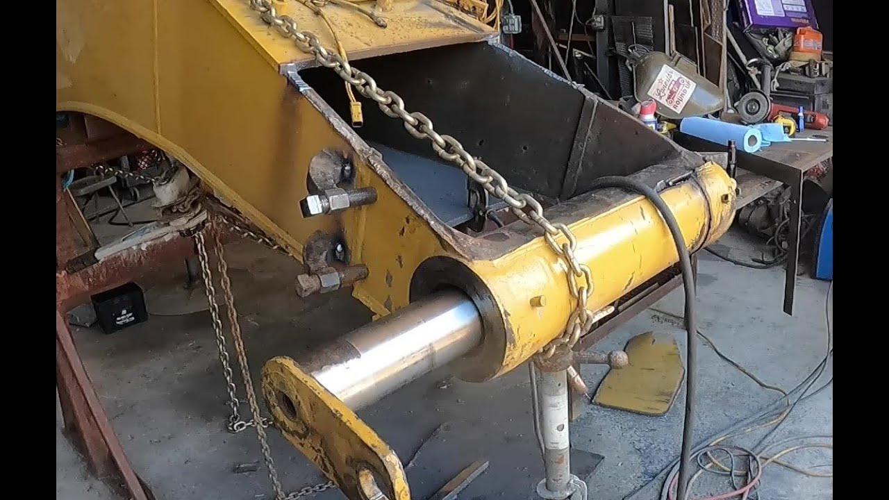 Стрела экскаватора CAT 320, часть 2