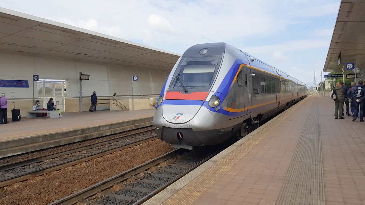 Treno diesel Minuetto vs Treno diesel ATR 365 / Trains Sardinia Elmas Aeroporto