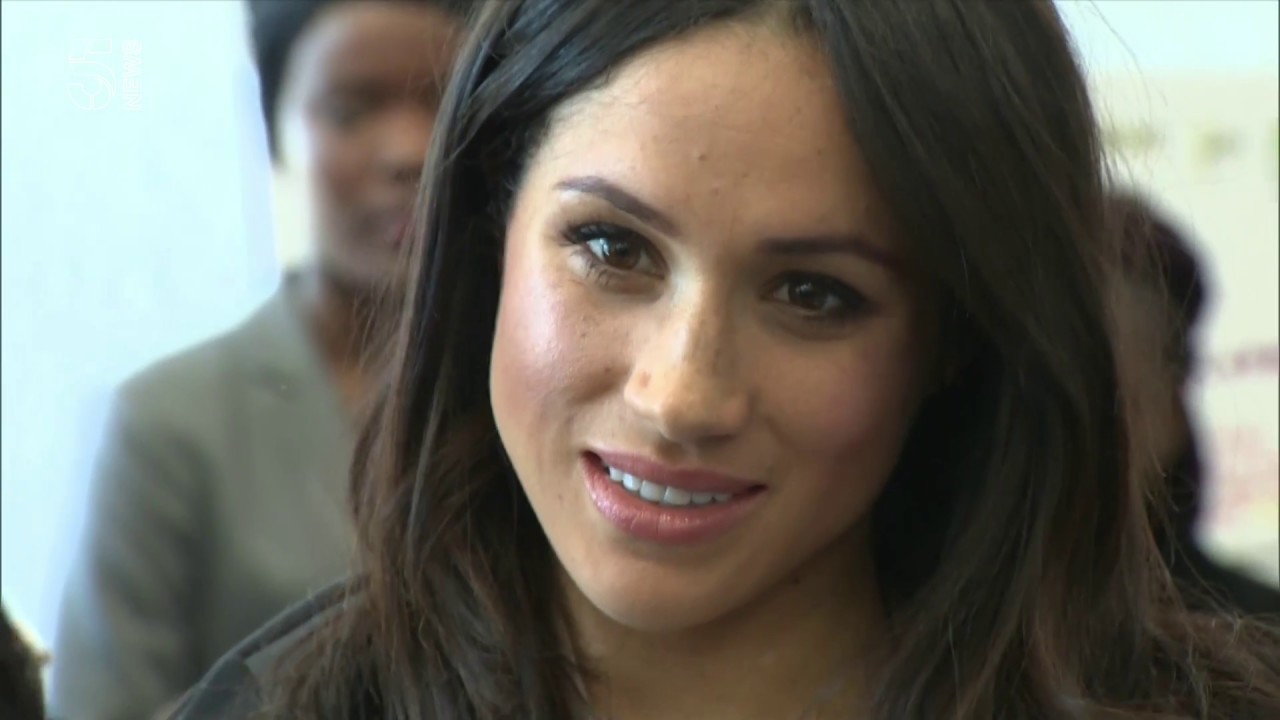 Prince Harry and Meghan Markle meet inspirational Commonwealth Youth leaders | 5 News